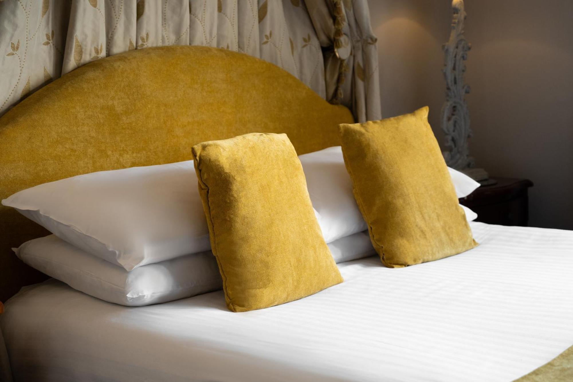 Pennine Manor Hotel Huddersfield